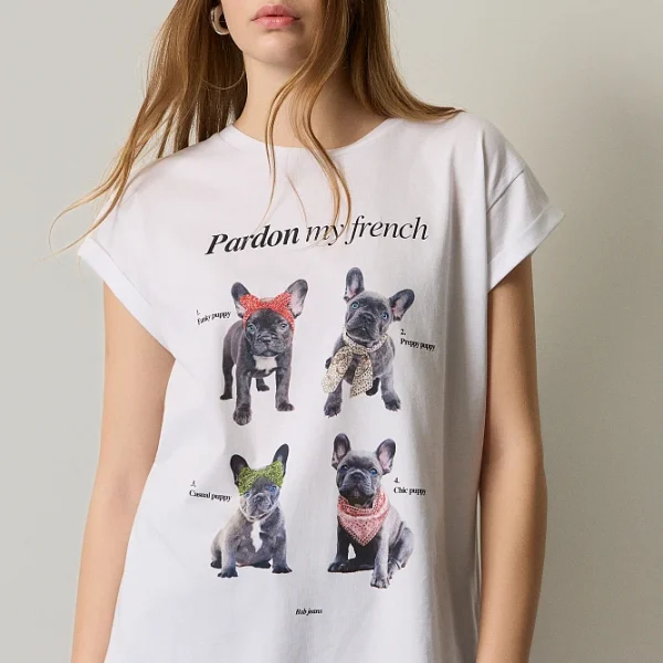 Camiseta de cuello redondo con strass.